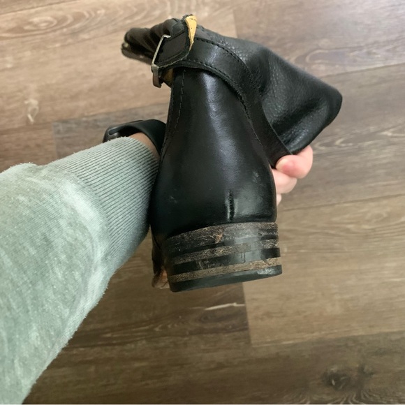 Black Leather Knee-High Boots - Picture 11 of 11